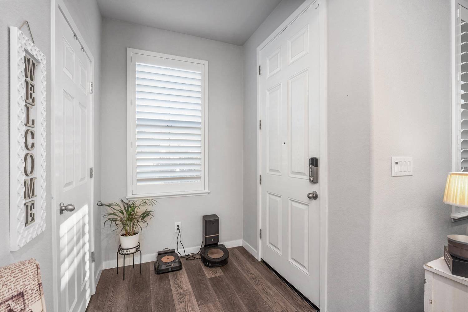 Roseville, CA 95747,909 Marine Blue CT