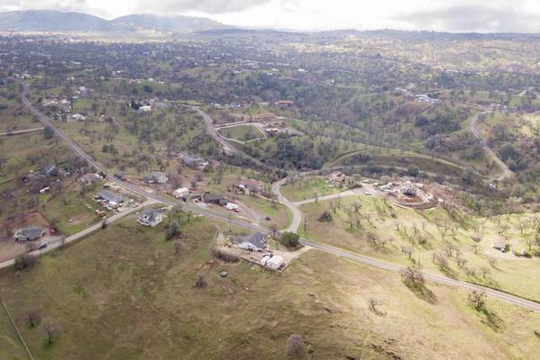 14590 Alameda CT, La Grange, CA 95329