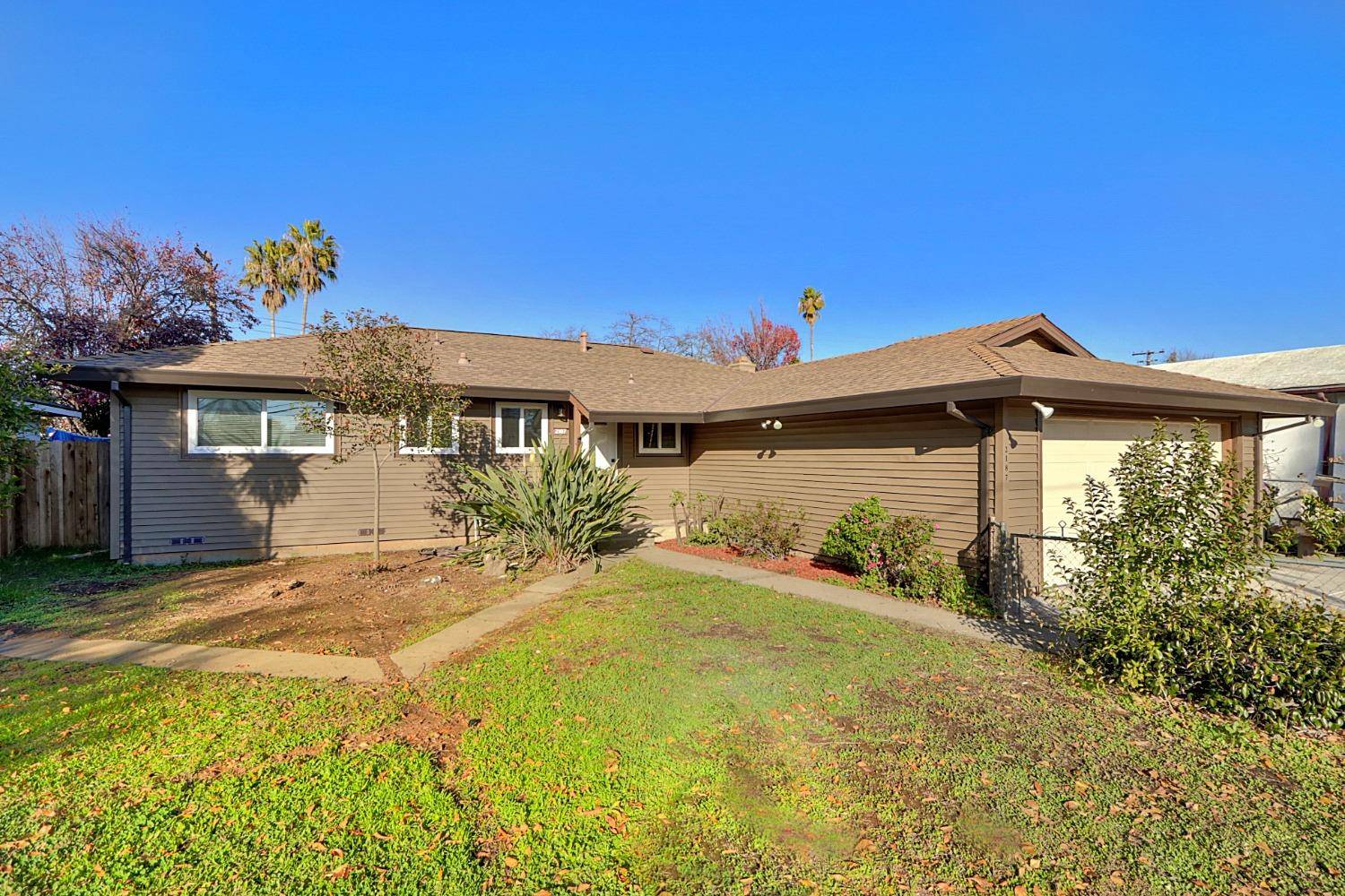 2187 Meadowview RD, Sacramento, CA 95832