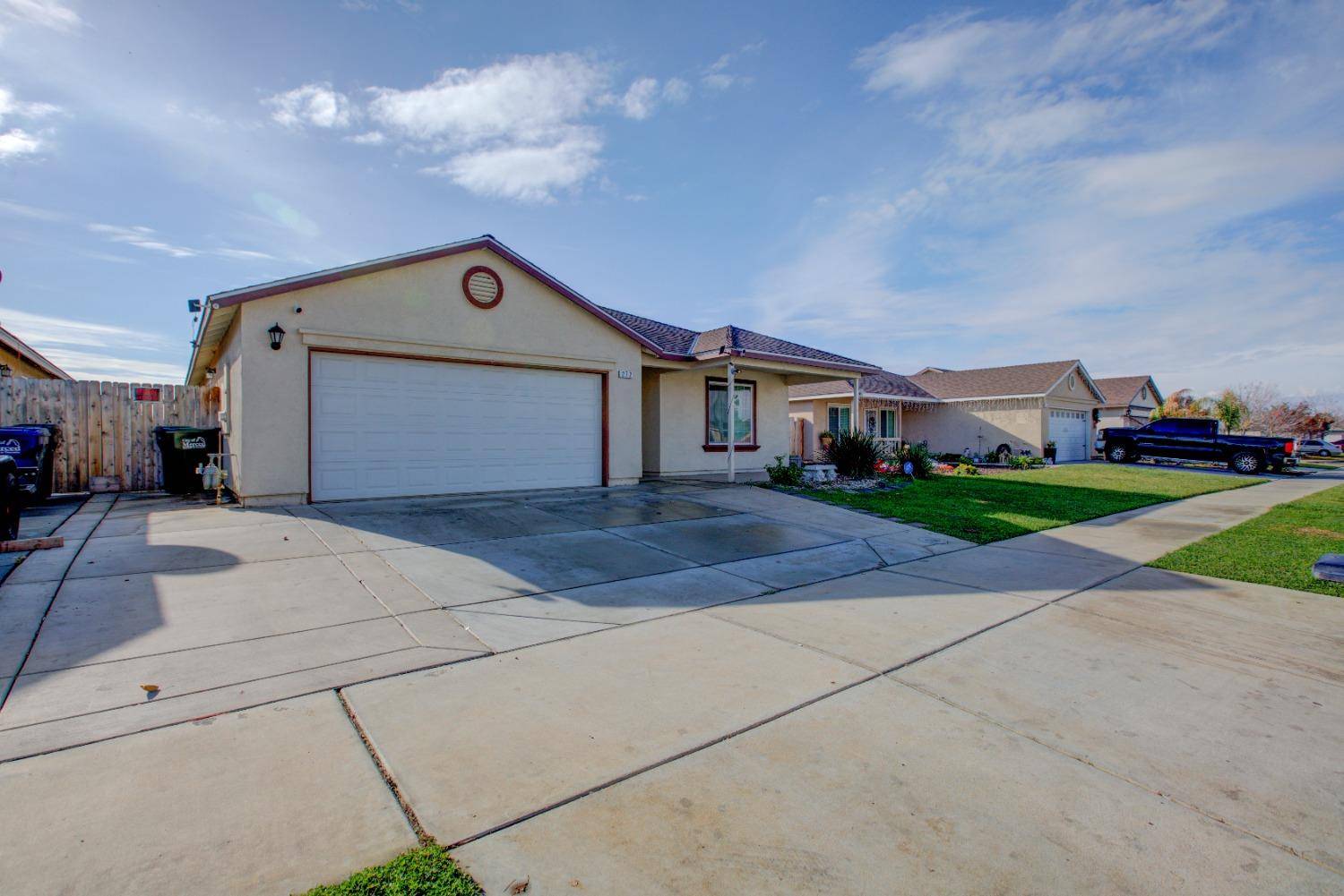 Merced, CA 95341,272 E San Pedro ST