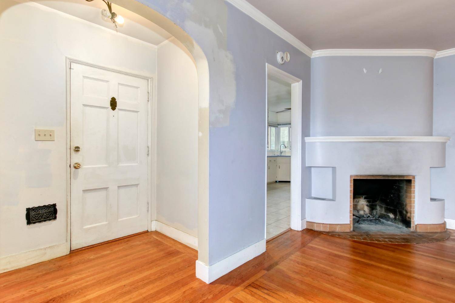 Sacramento, CA 95817,3445 Truckee WAY