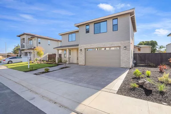 Lodi, CA 95242,807 Iris CT