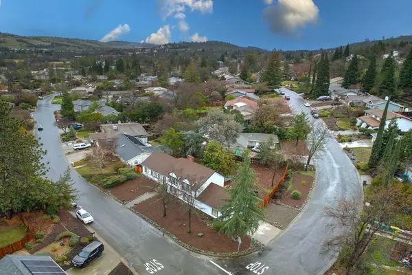 El Dorado Hills, CA 95762,3083 Warren LN