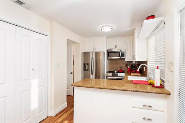 Sacramento, CA 95826,8857 La Riviera DR #E