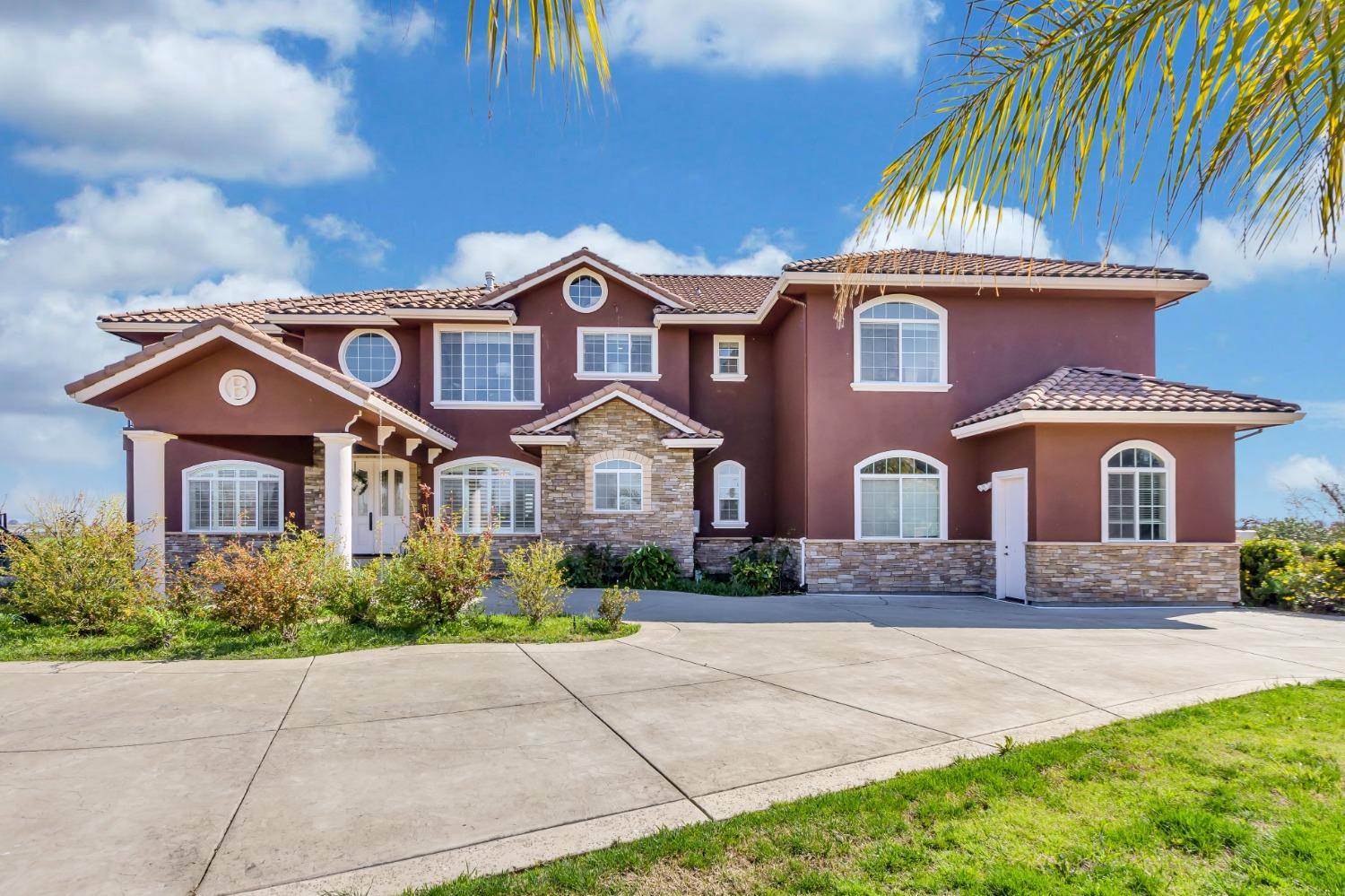 8277 CHESTER DR, Sacramento, CA 95830
