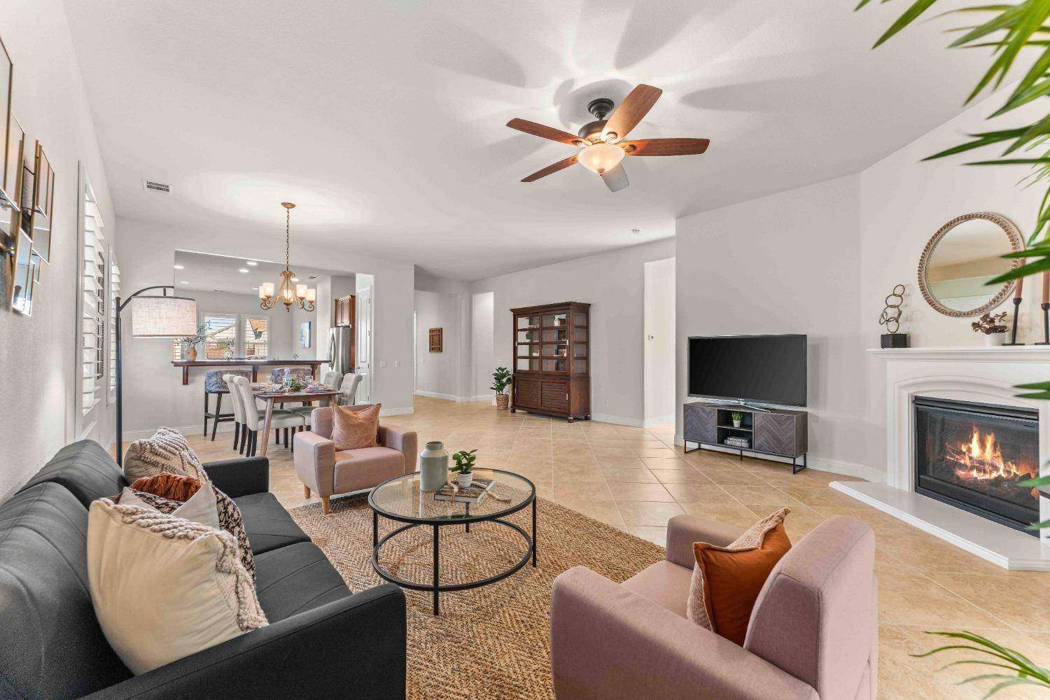 Roseville, CA 95747,2064 Xavier LN