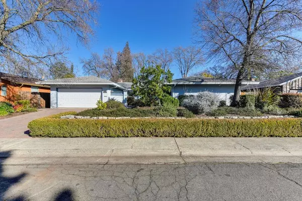 5961 Holstein WAY, Sacramento, CA 95822