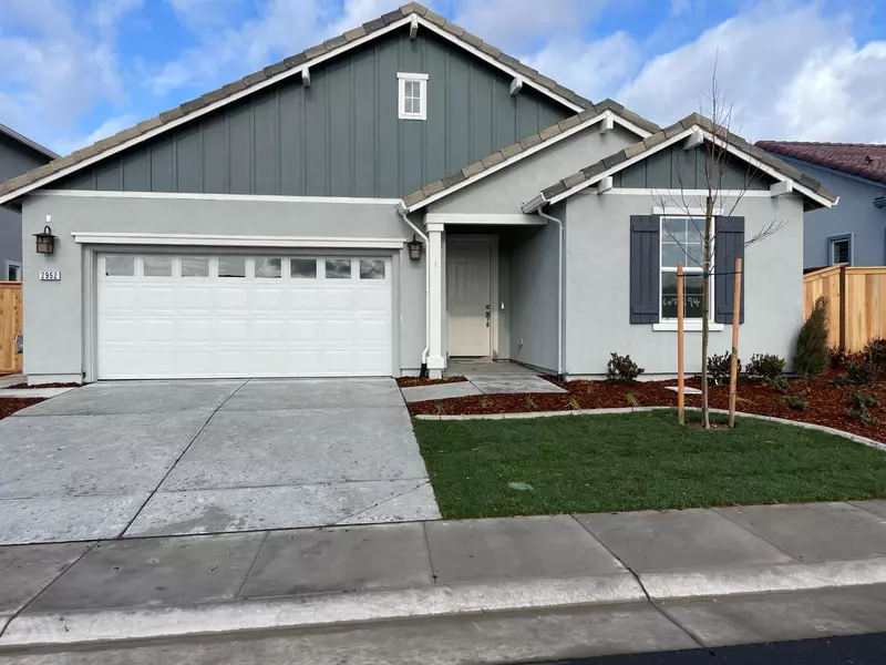 2952 Mackinac DR, Lincoln, CA 95648