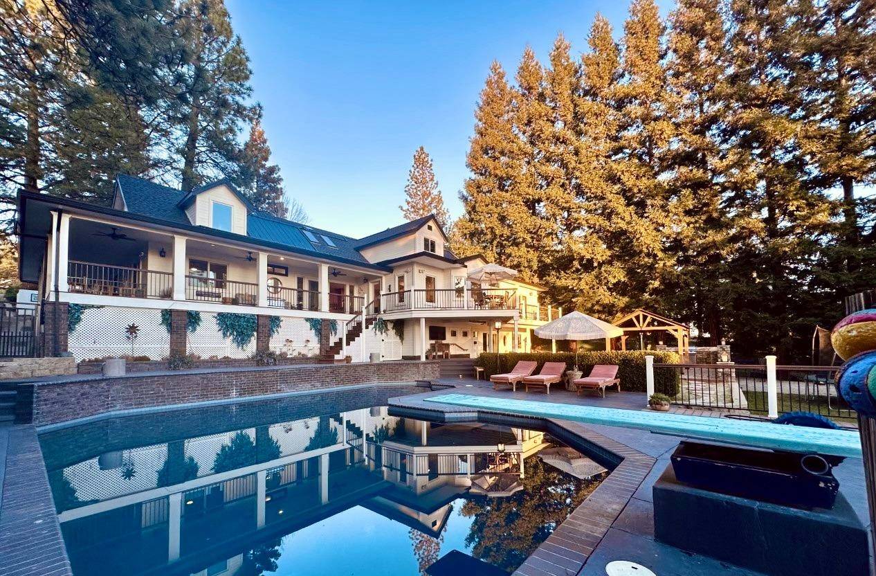 3294 Vista del Mundo, Camino, CA 95709