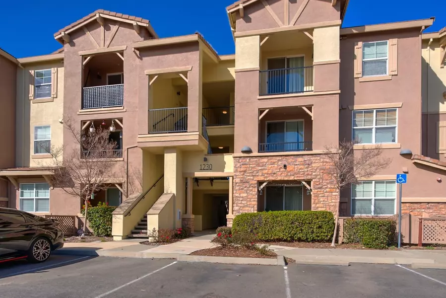 1230 Whitney Ranch Pkwy #415, Rocklin, CA 95765