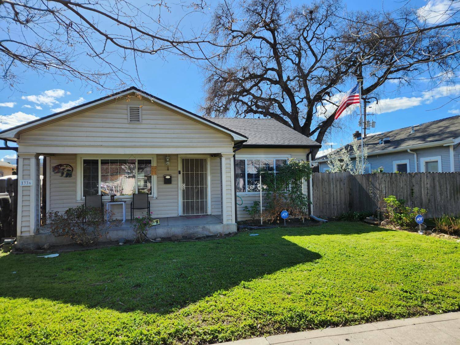 1336 W Park ST, Stockton, CA 95203