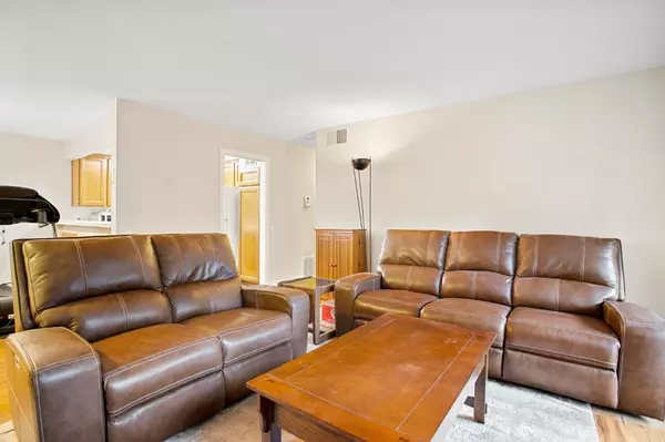 Sacramento, CA 95825,2280 Hurley WAY #65