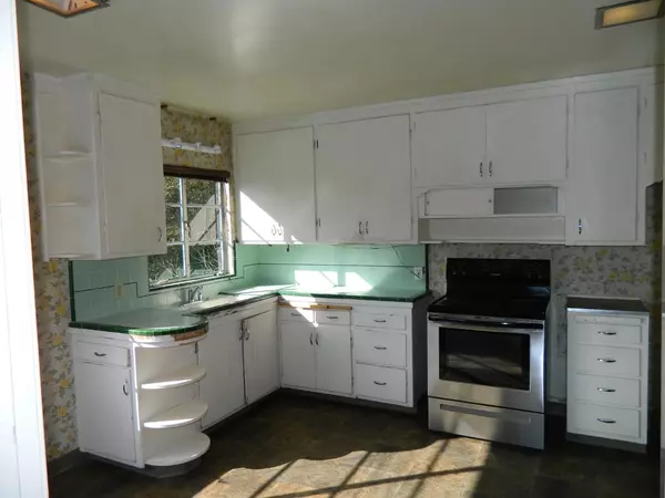 Oakland, CA 94618,5533 Proctor AVE