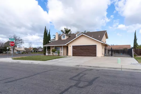 Los Banos, CA 93635,1004 Burlwood DR