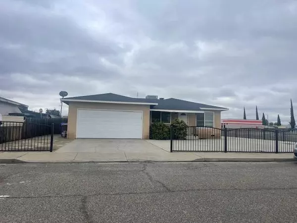 Winton, CA 95388,7012 Doris AVE