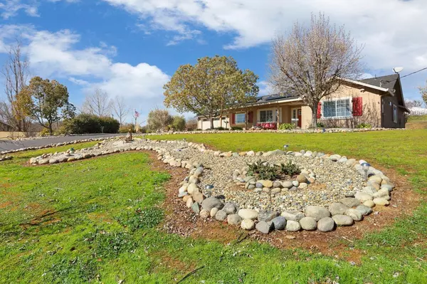 Copperopolis, CA 95228,1797 Hoya CT