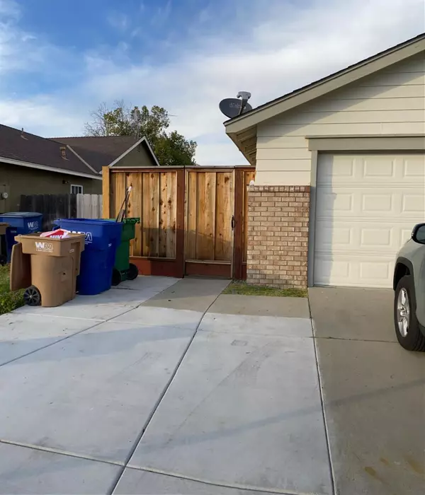 Delhi, CA 95315,16216 Harmony Ranch DR