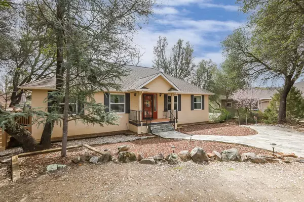 Penn Valley, CA 95946,12006 Warbler WAY