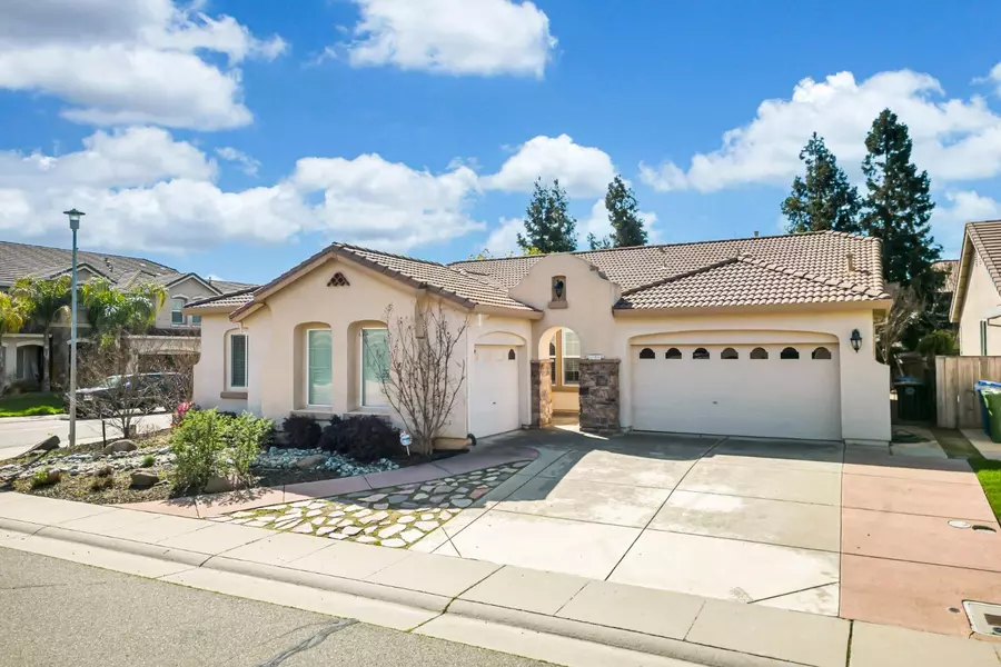 9671 Early Light Way, Elk Grove, CA 95624