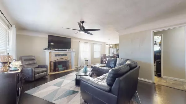 Modesto, CA 95350,308 E Roseburg AVE