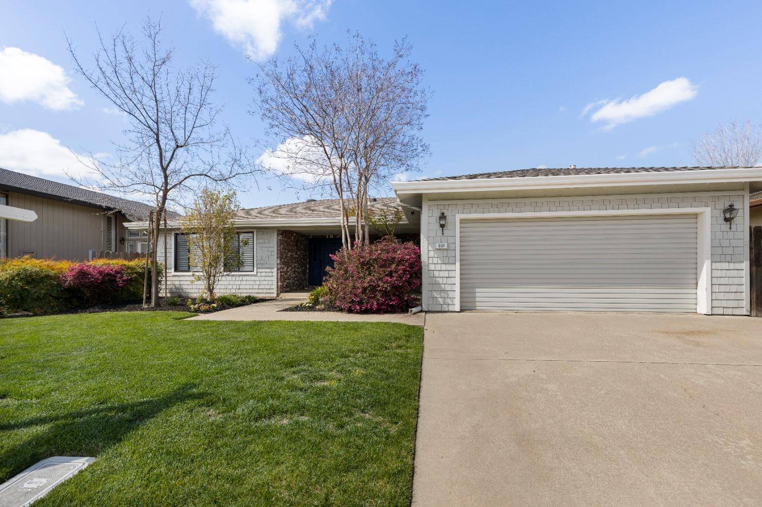 Lodi, CA 95242,601 Nevins DR