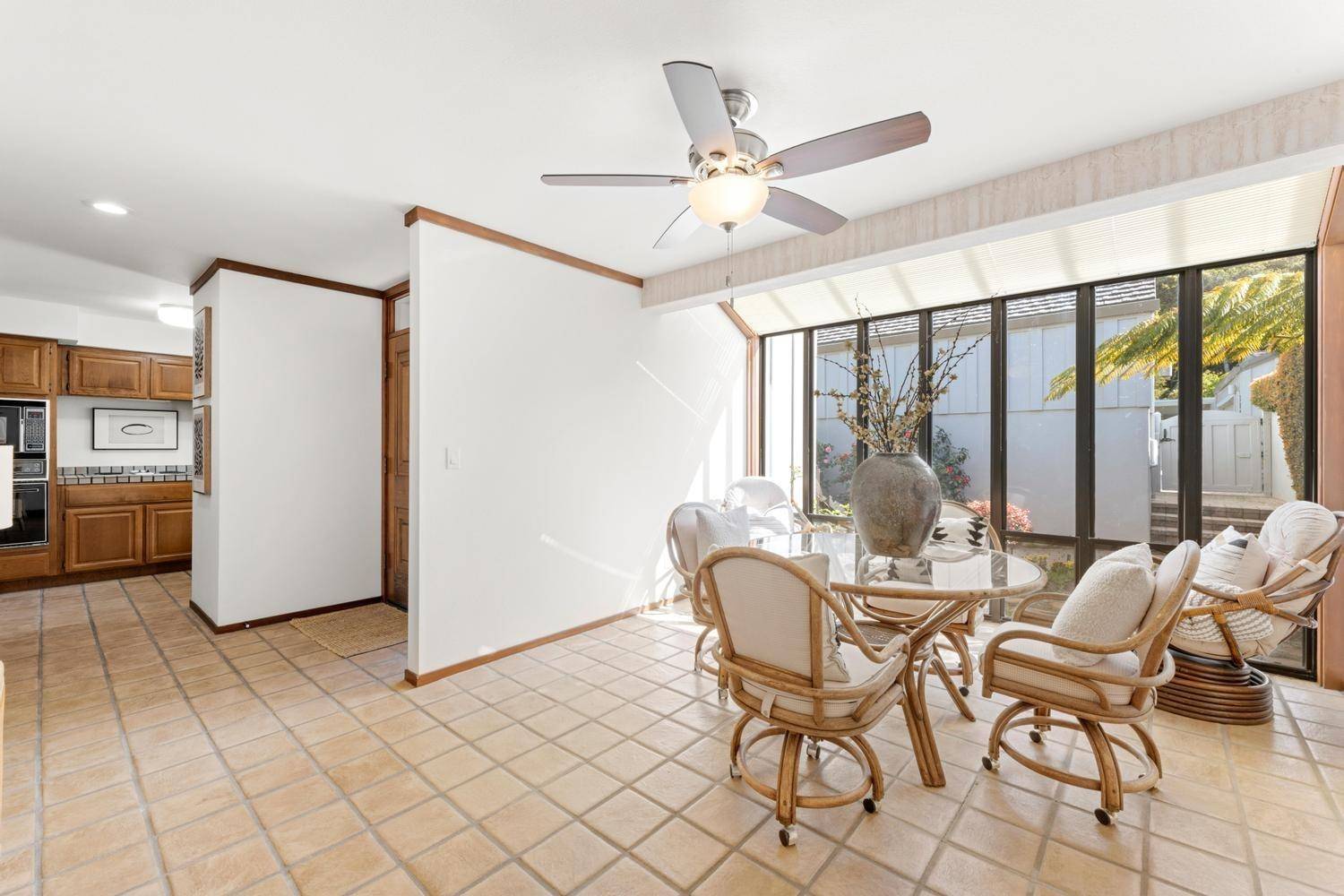 Carmel, CA 93923,28093 Barn Way
