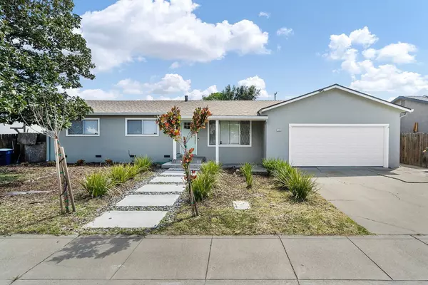 16000 Cambridge DR, Lathrop, CA 95330