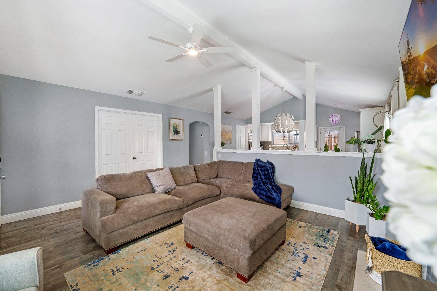 Sacramento, CA 95833,2 Kelso CIR