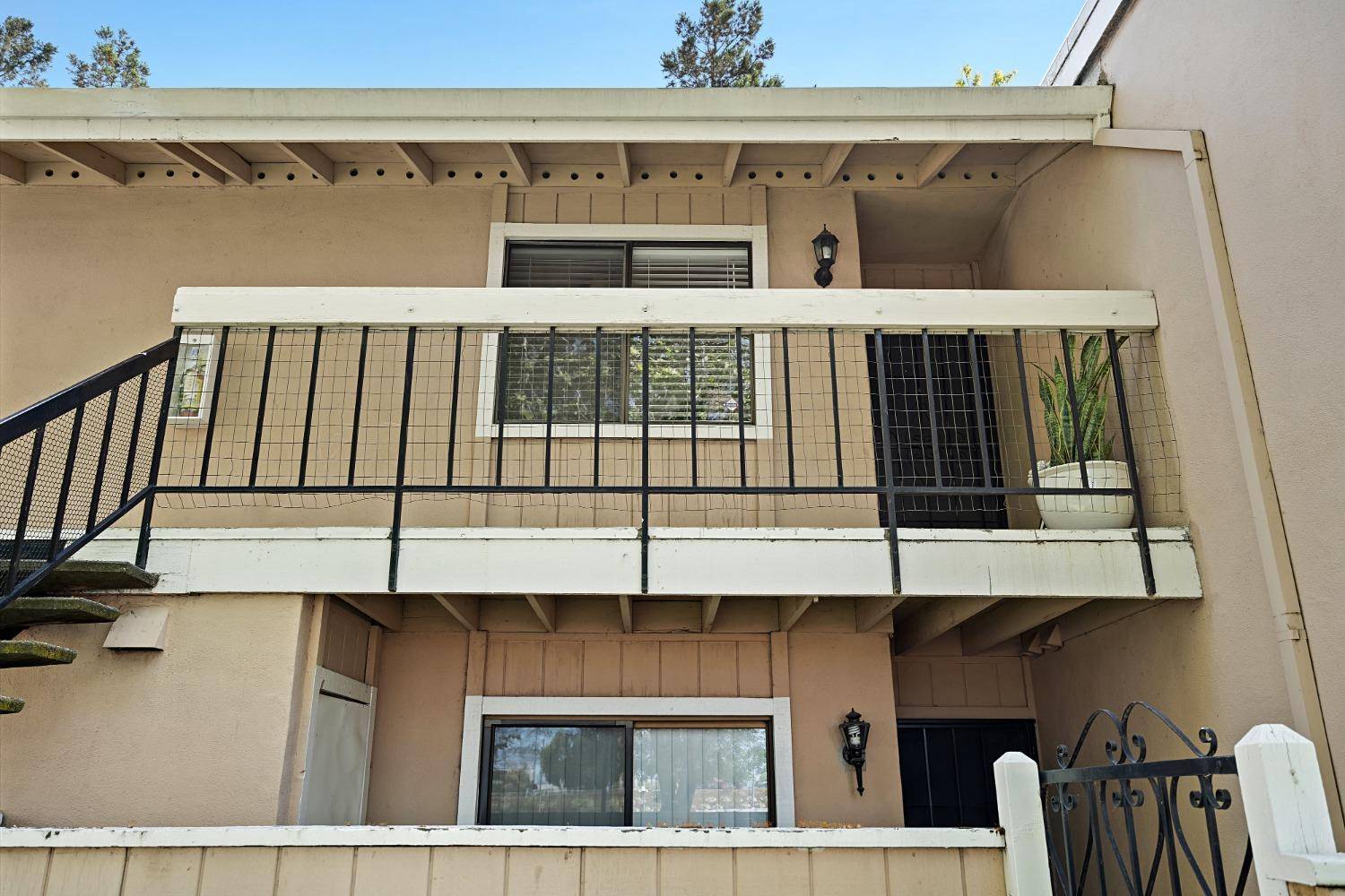 Stockton, CA 95219,6610 Embarcadero DR #6