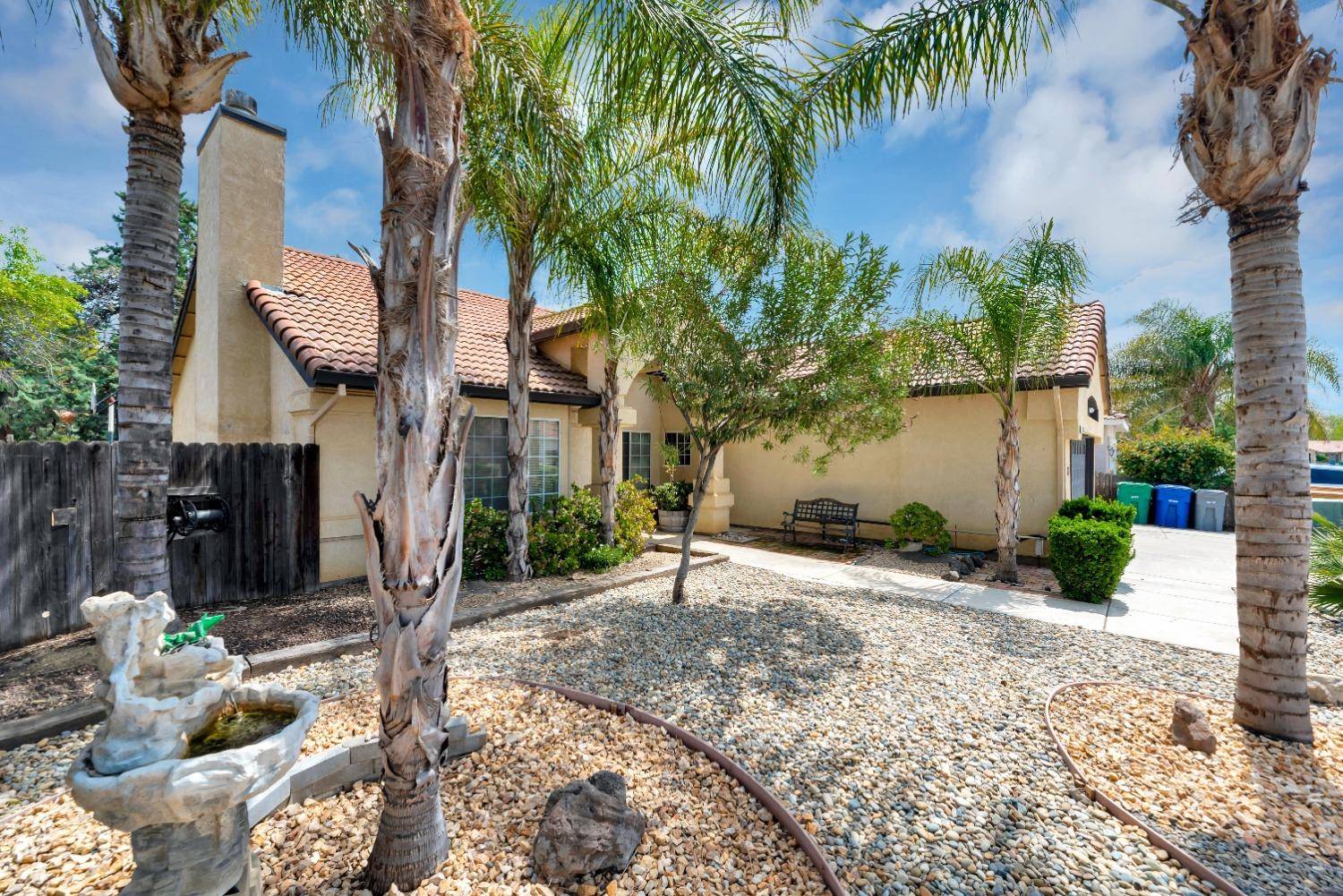 Gustine, CA 95322,68 Via Jodi