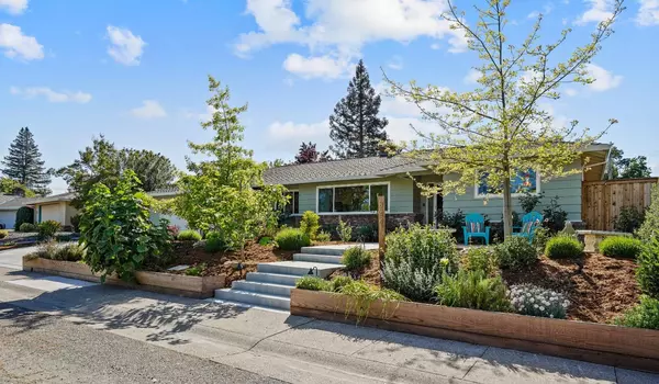 Carmichael, CA 95608,3221 Murchison WAY
