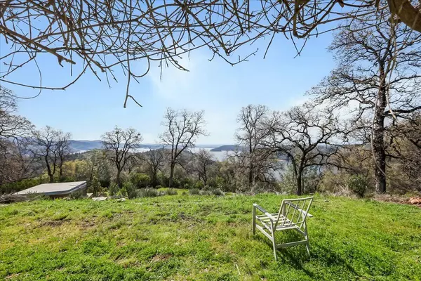 Berry Creek, CA 9516,235 Sunday Dr