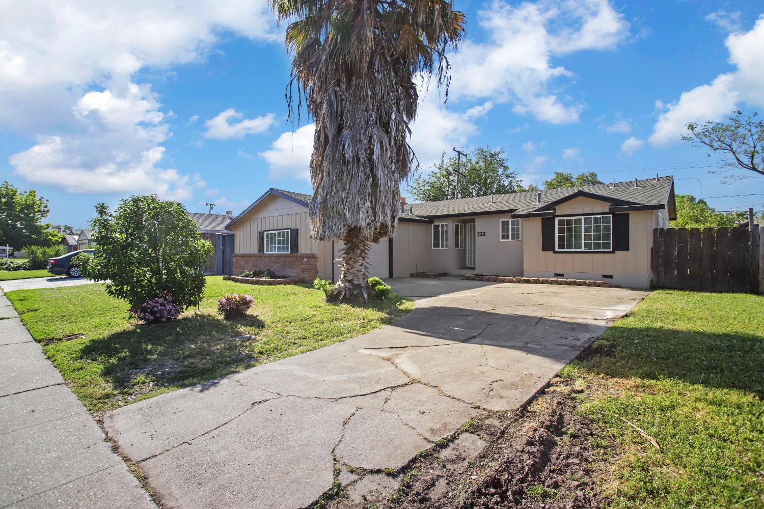 Stockton, CA 95210,722 San Francis
