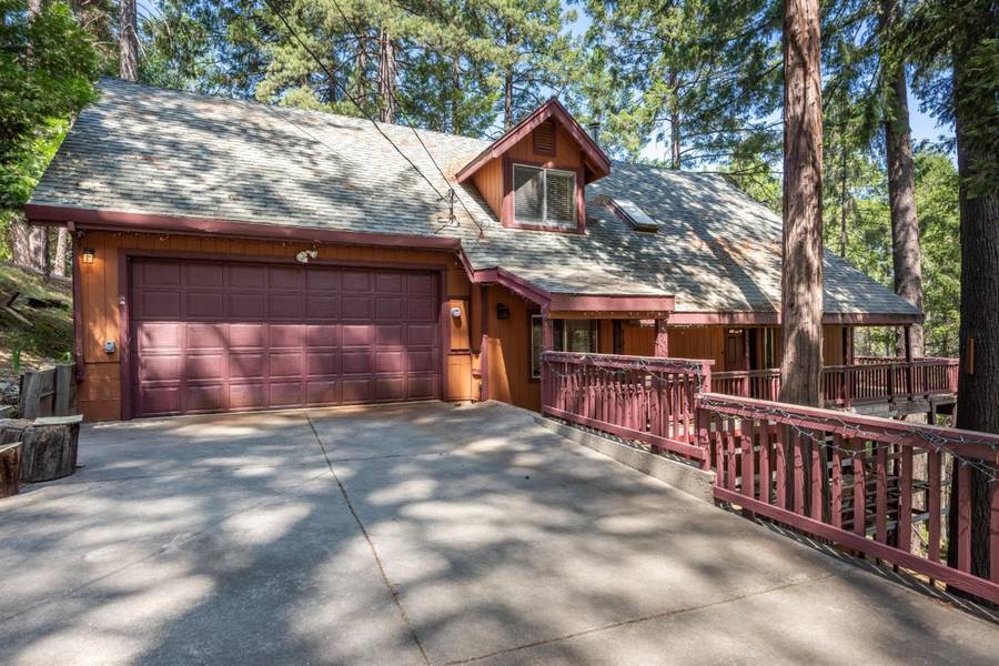 5461 Begonia DR, Pollock Pines, CA 95726