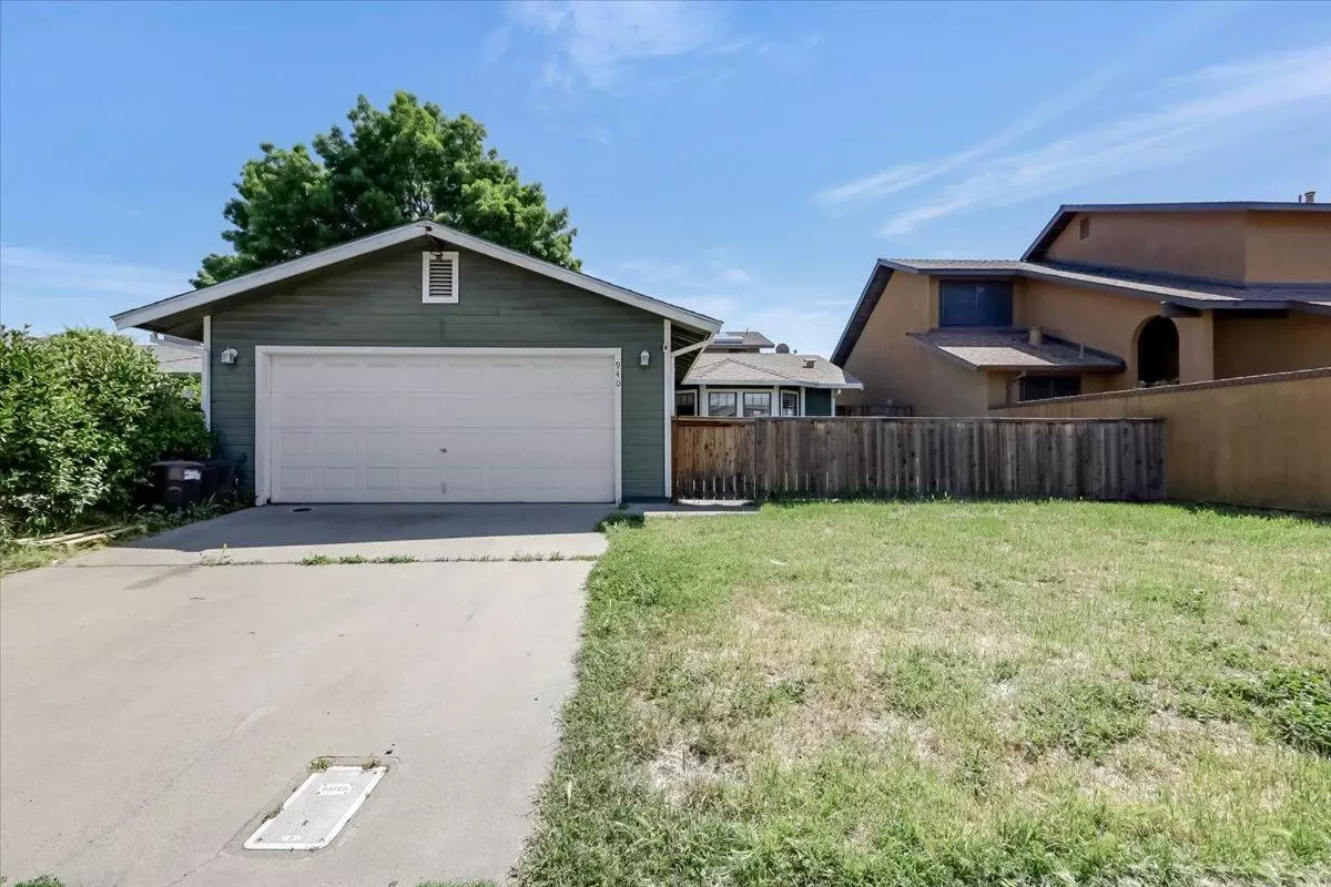 Modesto, CA 95351,940 Inez DR