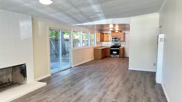 West Sacramento, CA 95605,827 Stuart CT