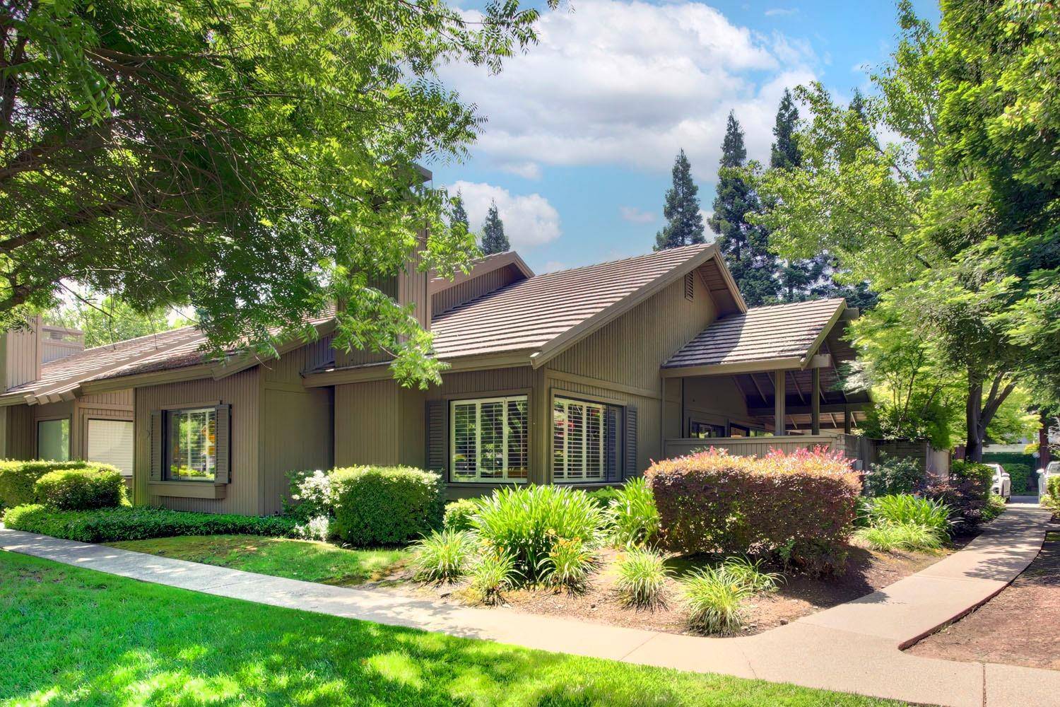 11652 Gold Country BLVD, Gold River, CA 95670