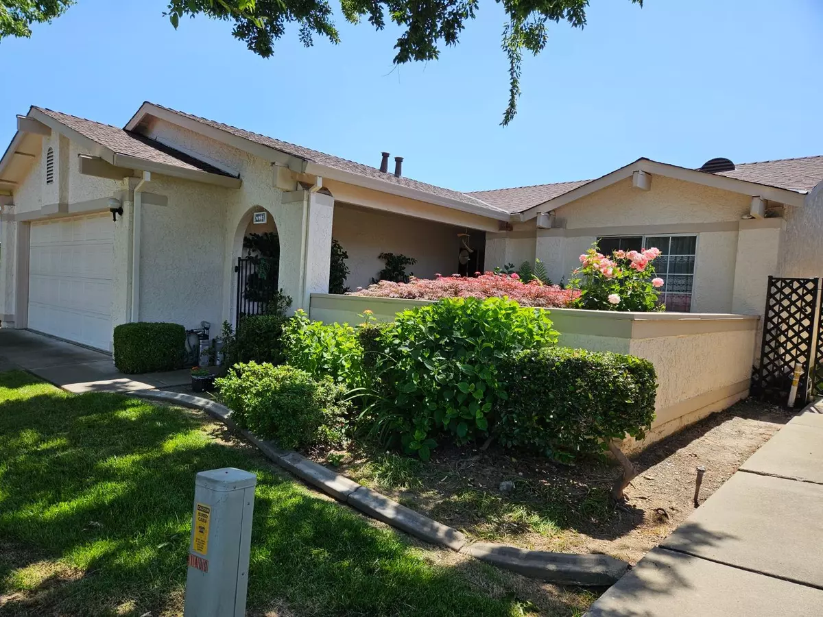 Sacramento, CA 95828,7638 Suncountry LN