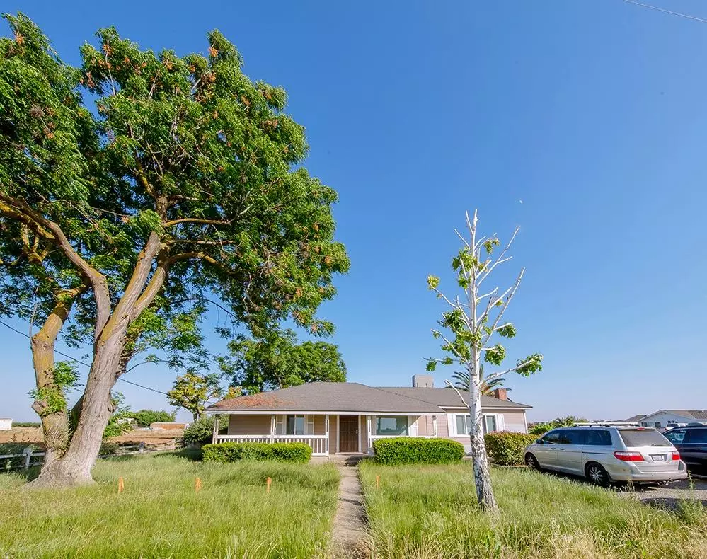 Patterson, CA 95363,900 Olive AVE