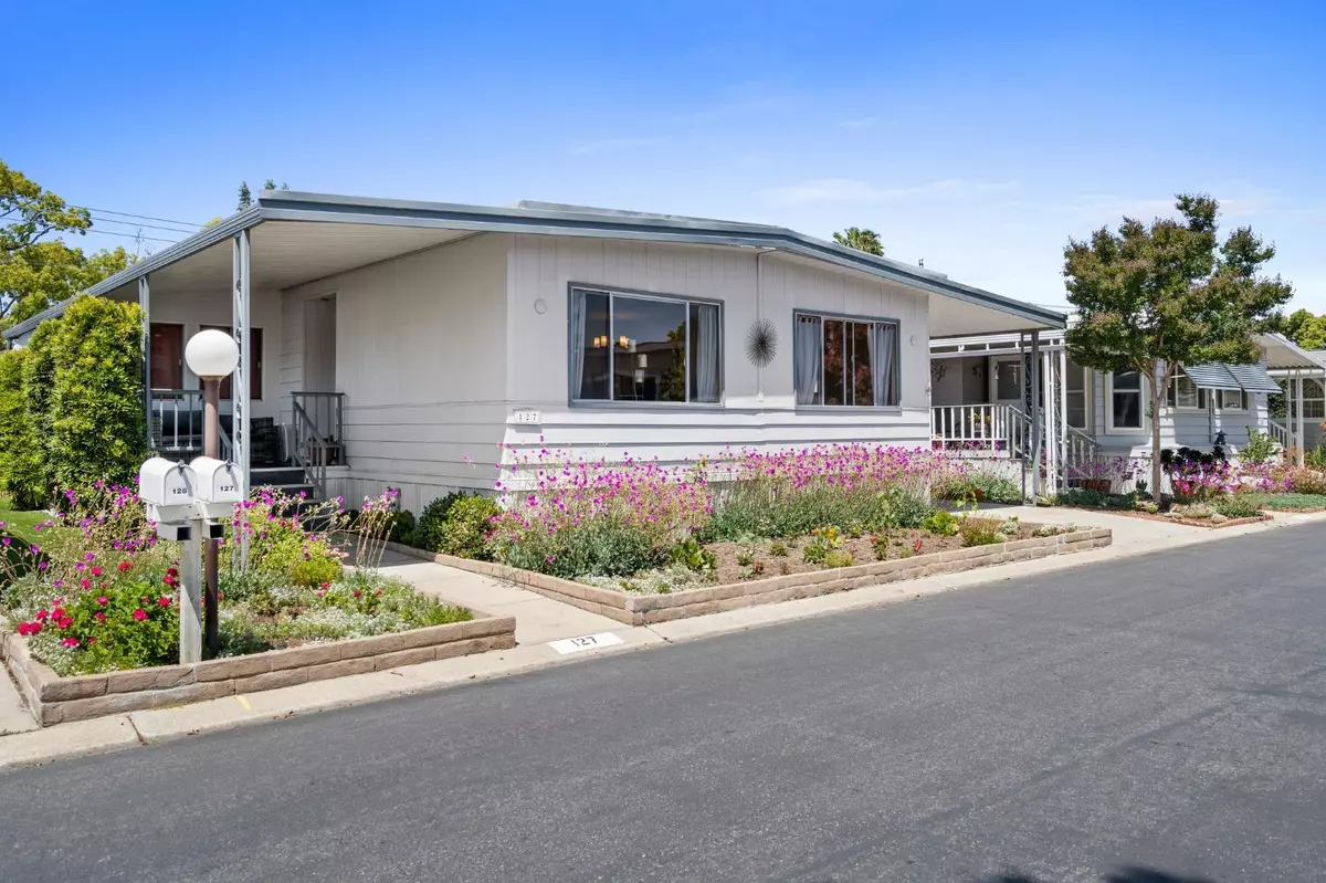 San Jose, CA 98128,127 Quail Hollow DR