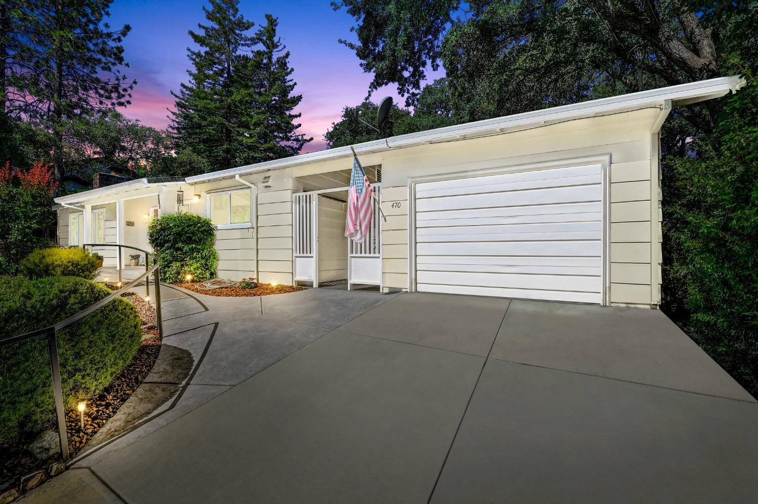 Auburn, CA 95603,470 Riverview Dr