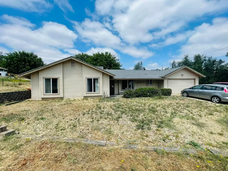 2699 Heney LN, Valley Springs, CA 95252