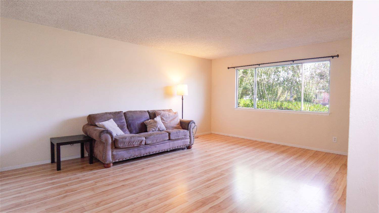 Sacramento, CA 95823,7607 Prescott WAY
