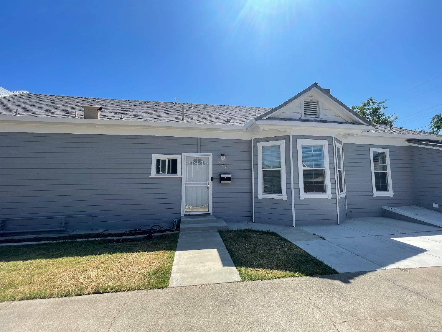 152 E Pine ST, Stockton, CA 95204