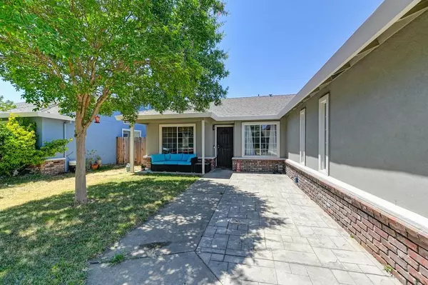 Rio Linda, CA 95673,7321 Little Acorn WAY