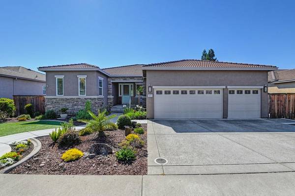 400 Luciana Ct, Roseville, CA 95661