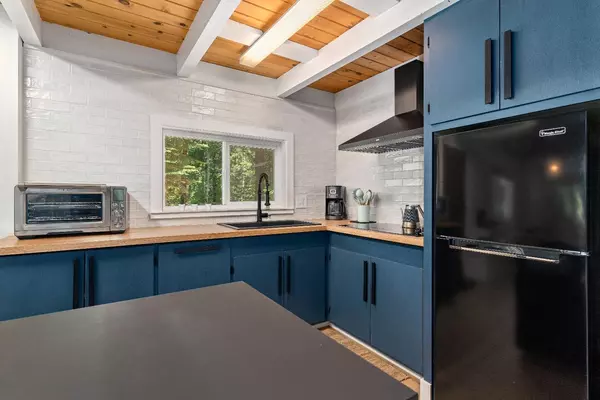 Alta, CA 95701,680 Alta Ravine