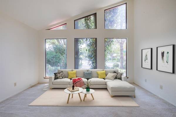 1328 N Pointe PL, Modesto, CA 95355