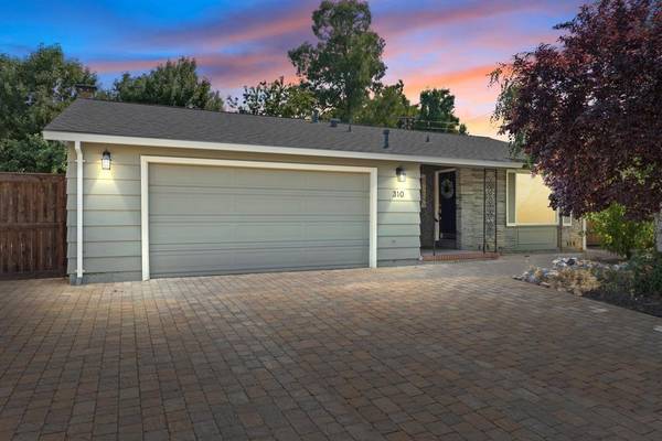 310 James DR, Roseville, CA 95678