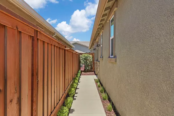 Manteca, CA 95336,1047 Camborne DR